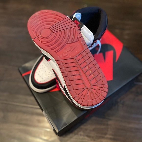 Jordan 1 “bloodline” - Picture 9 of 9